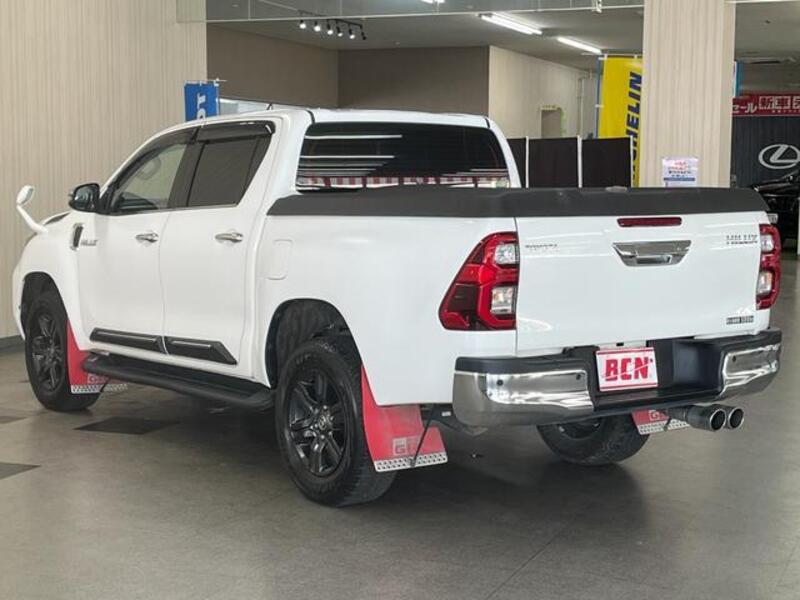 HILUX