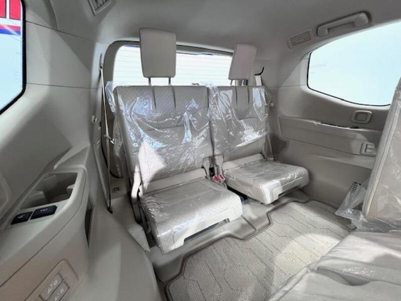LAND CRUISER