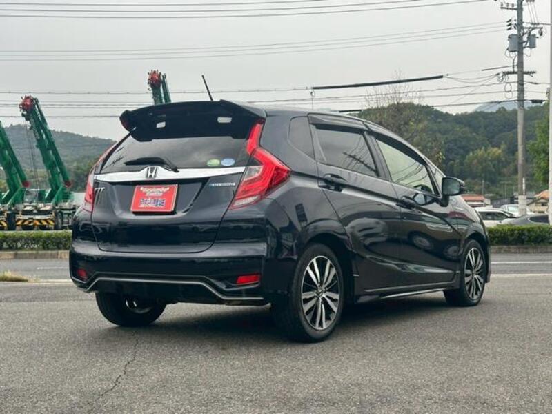 FIT HYBRID