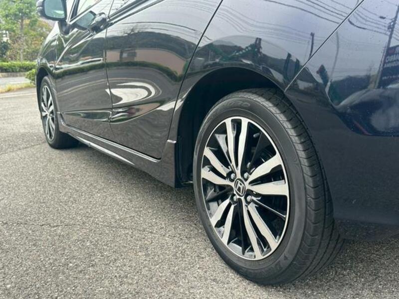 FIT HYBRID