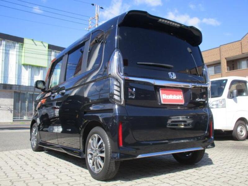 N BOX CUSTOM