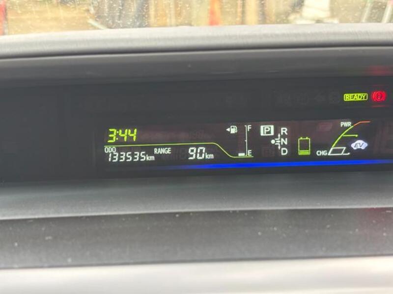 PRIUS ALPHA