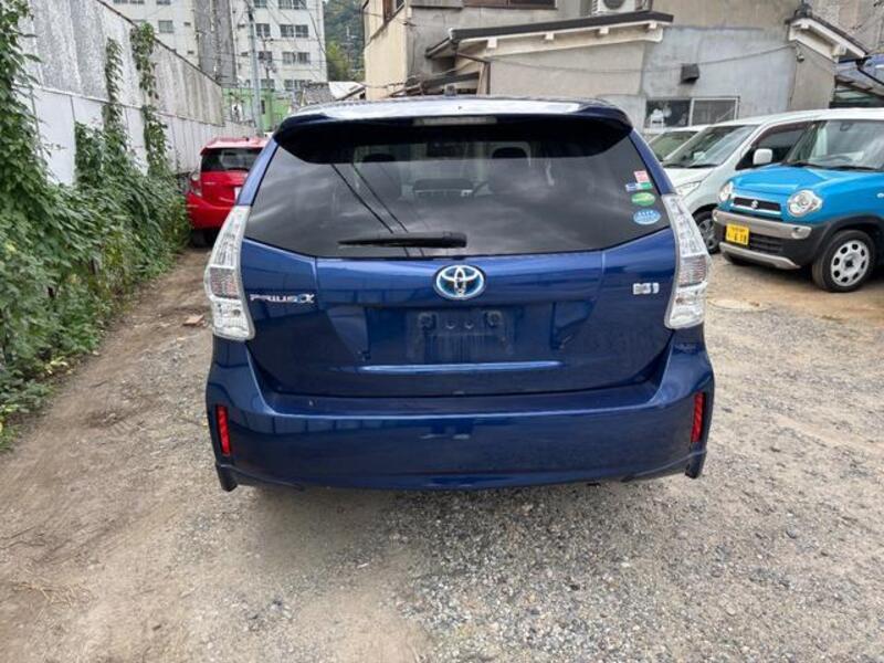 PRIUS ALPHA