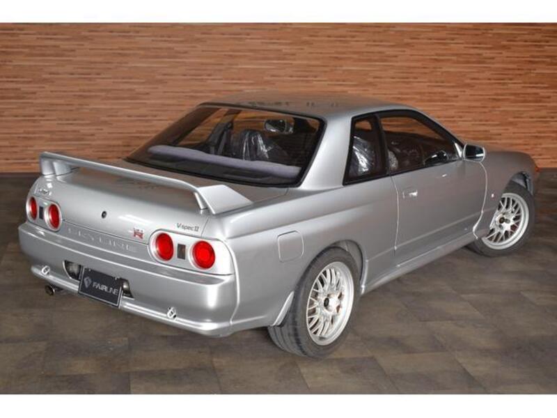 SKYLINE