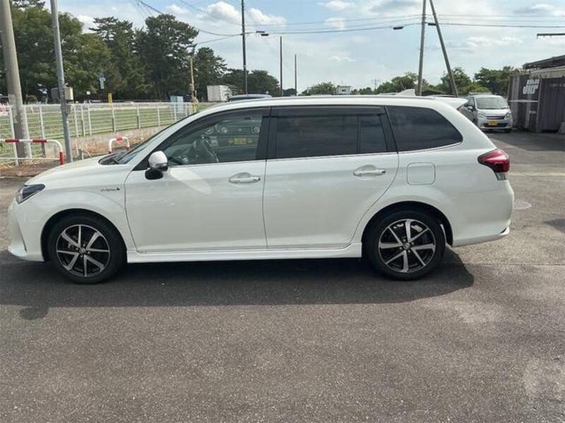 COROLLA FIELDER