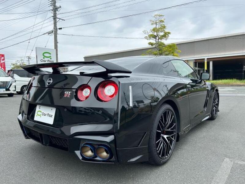 GT-R