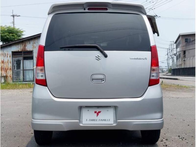 WAGON R