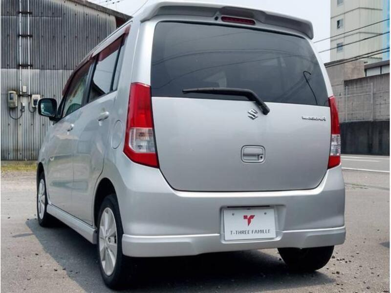 WAGON R