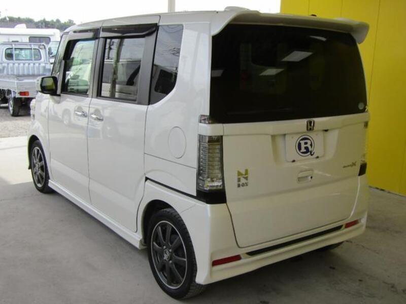 N BOX CUSTOM