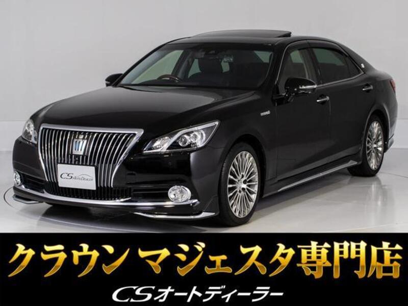 CROWN MAJESTA-0