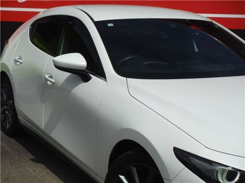 MAZDA3