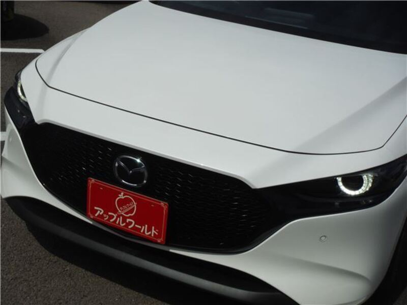 MAZDA3