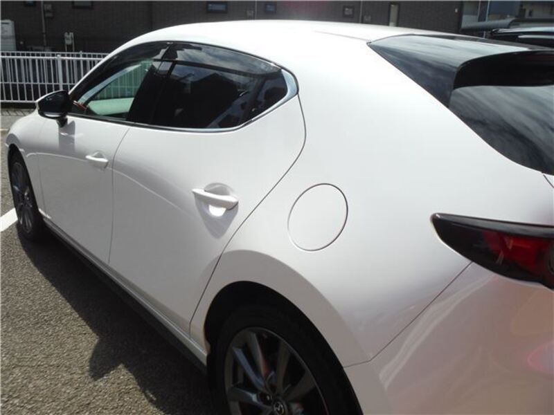 MAZDA3