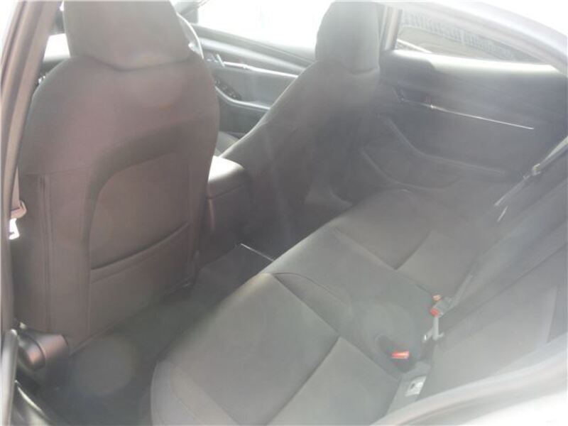 MAZDA3