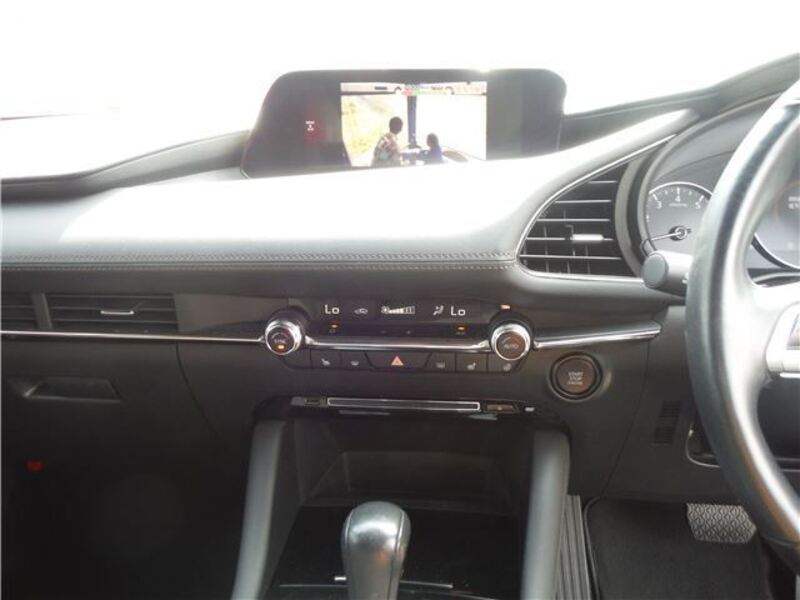 MAZDA3