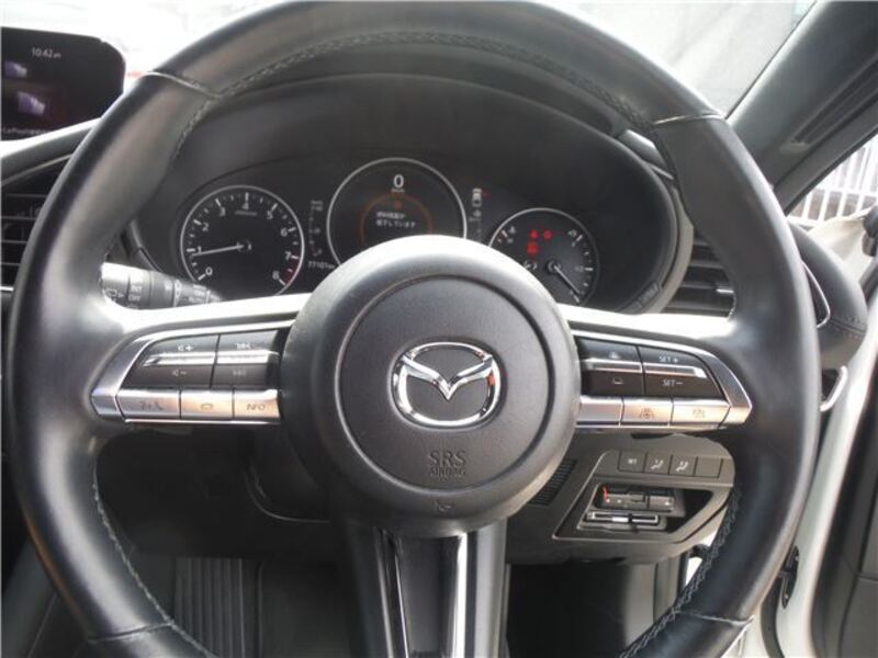 MAZDA3