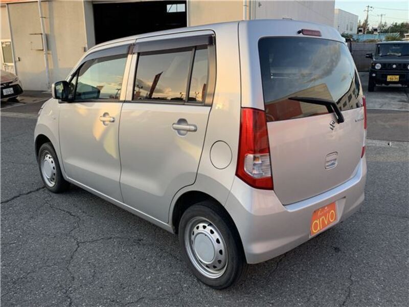 WAGON R
