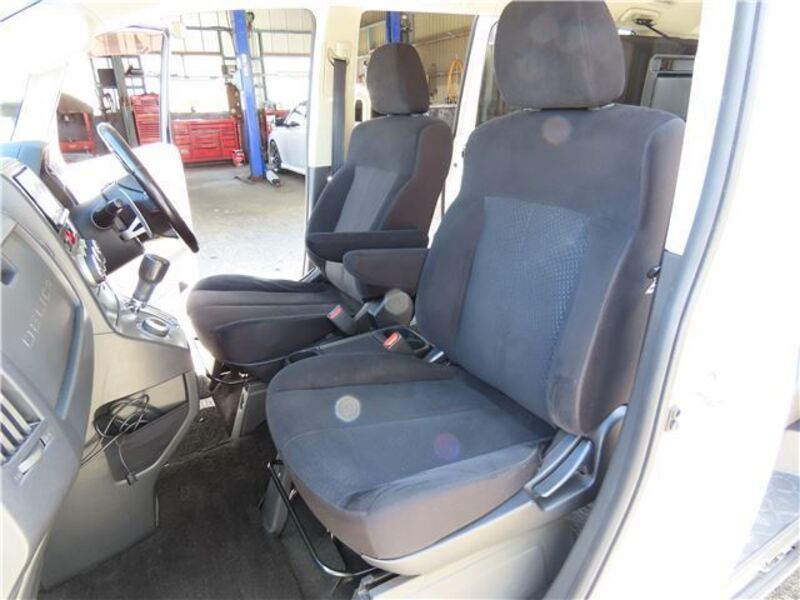 DELICA D5