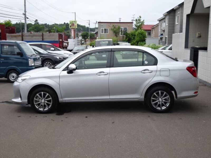 COROLLA AXIO