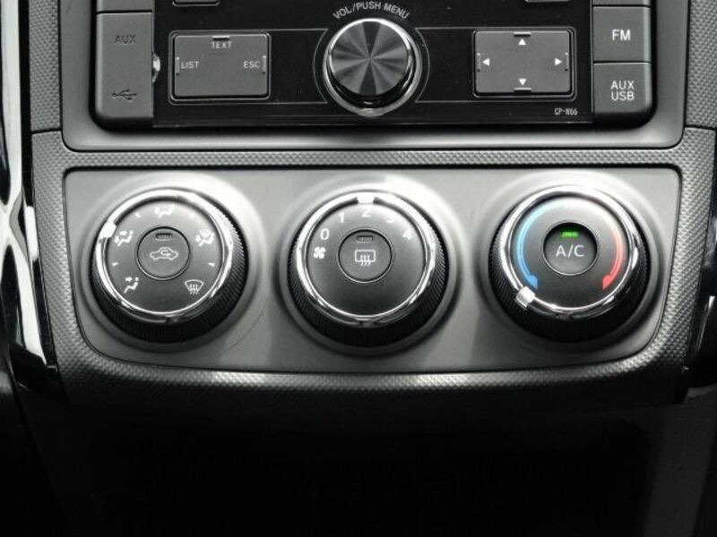 COROLLA AXIO