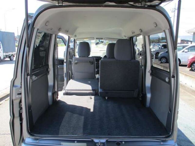 MINICAB VAN