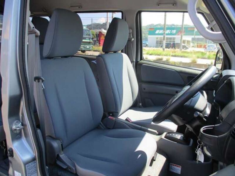 MINICAB VAN