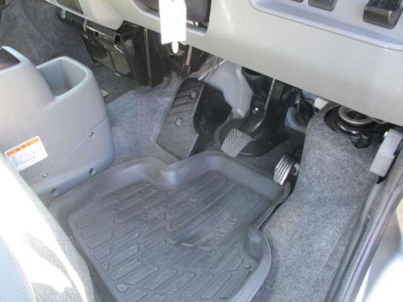 MINICAB VAN
