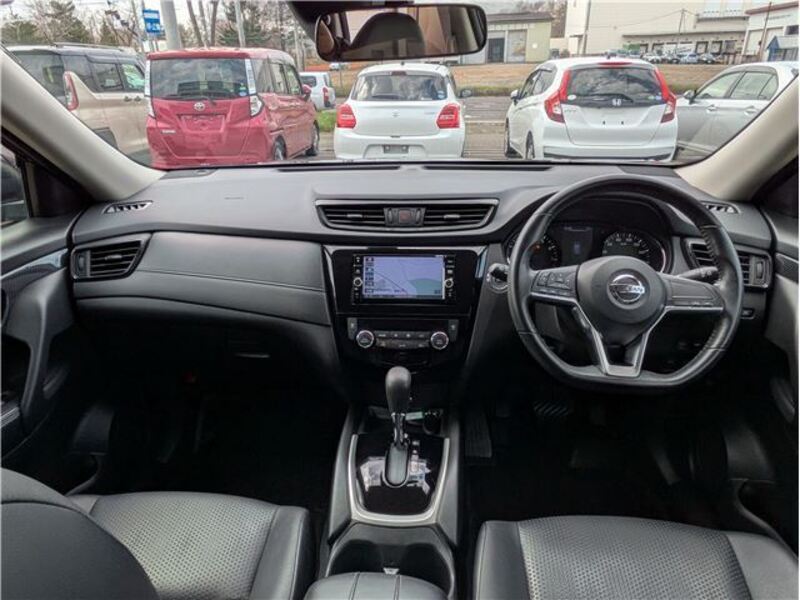 X-TRAIL