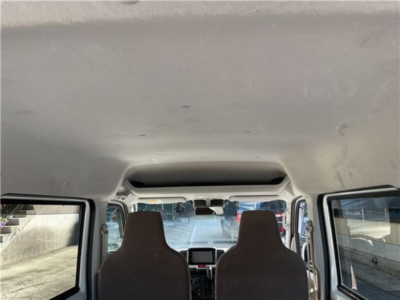 CLIPPER VAN