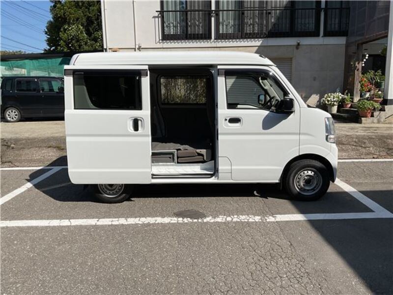 CLIPPER VAN