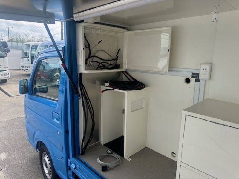 CARRY TRUCK