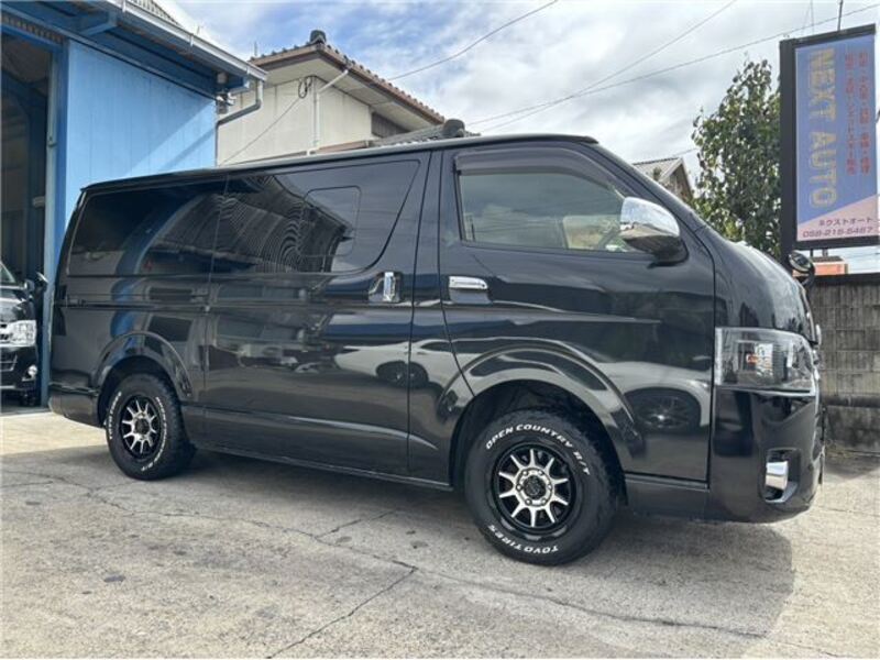 HIACE VAN