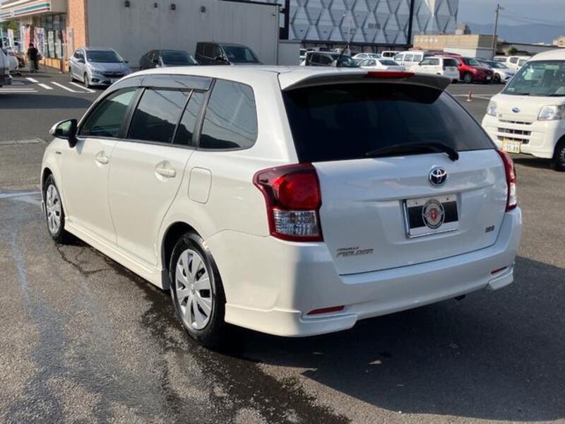 COROLLA FIELDER