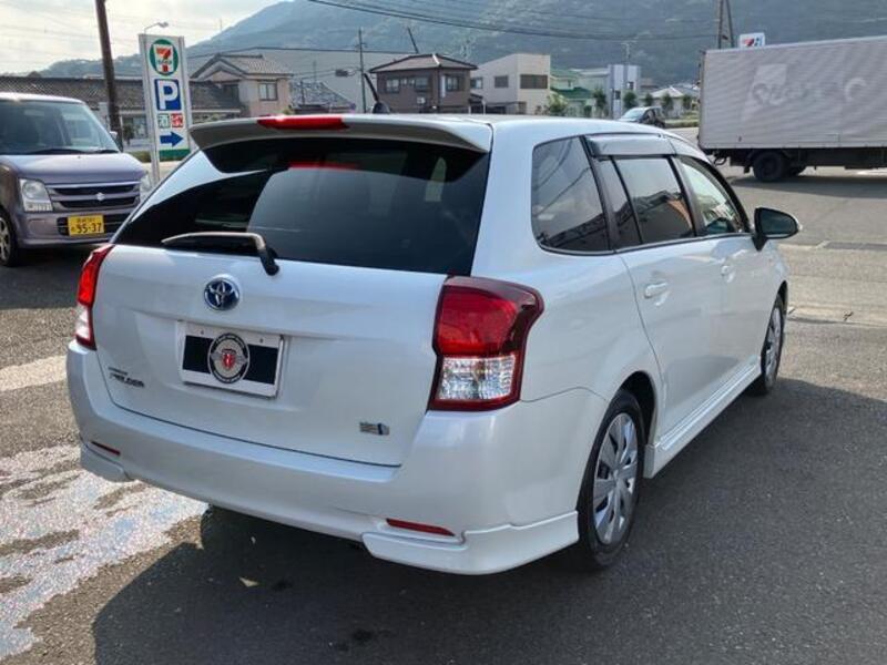 COROLLA FIELDER