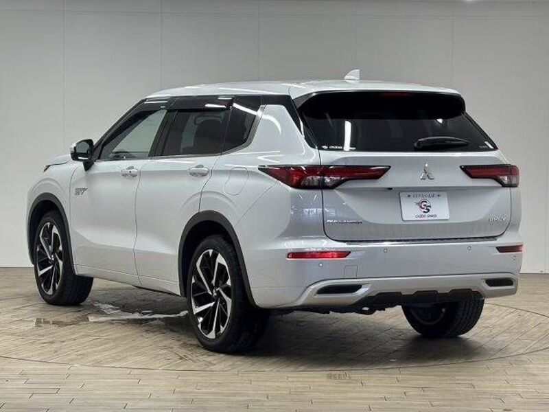 OUTLANDER PHEV