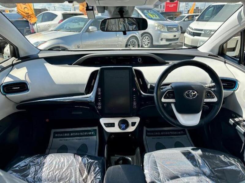 PRIUS PHV