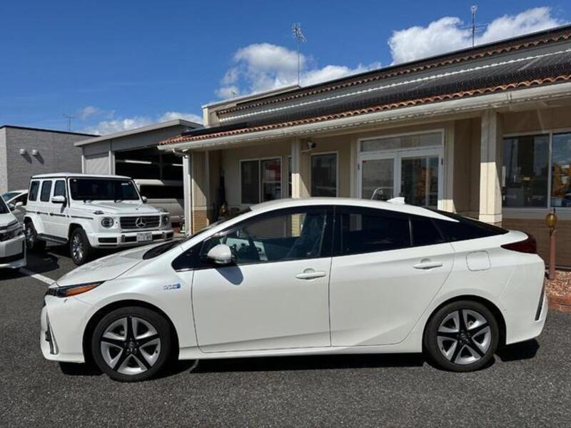 PRIUS PHV