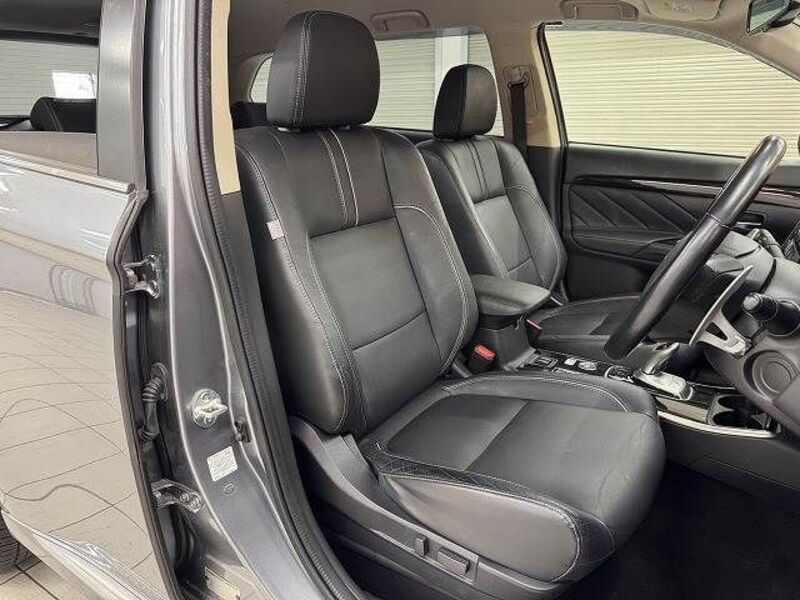 OUTLANDER PHEV