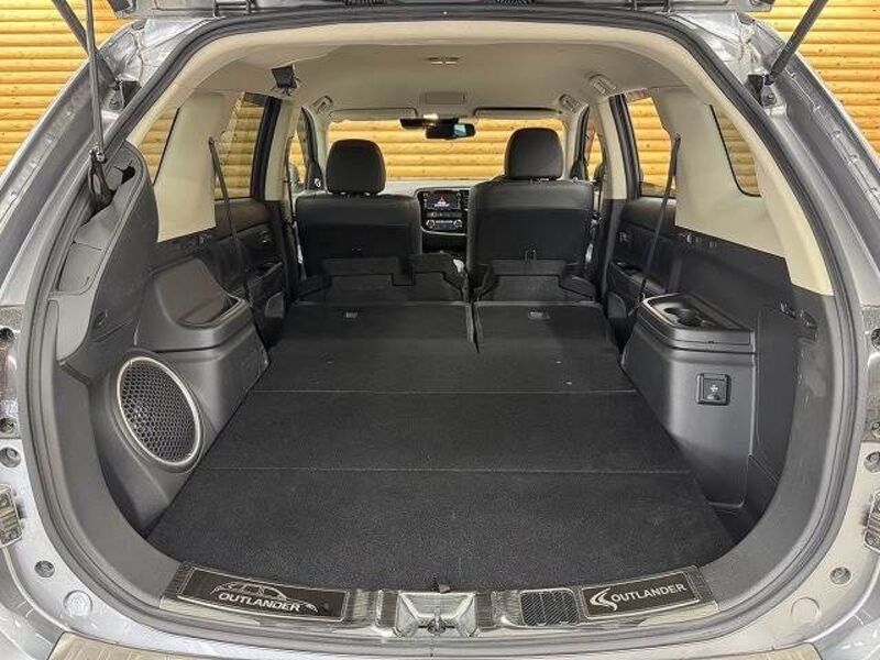 OUTLANDER PHEV