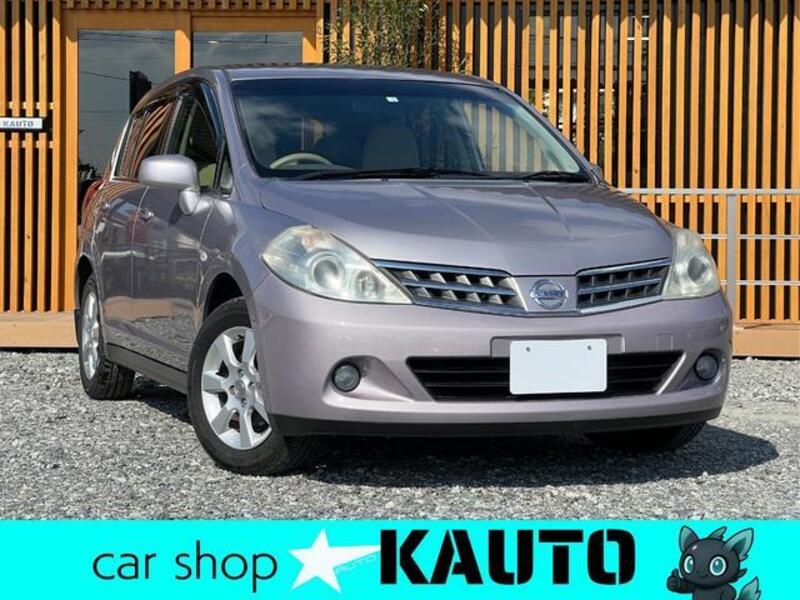 NISSAN TIIDA