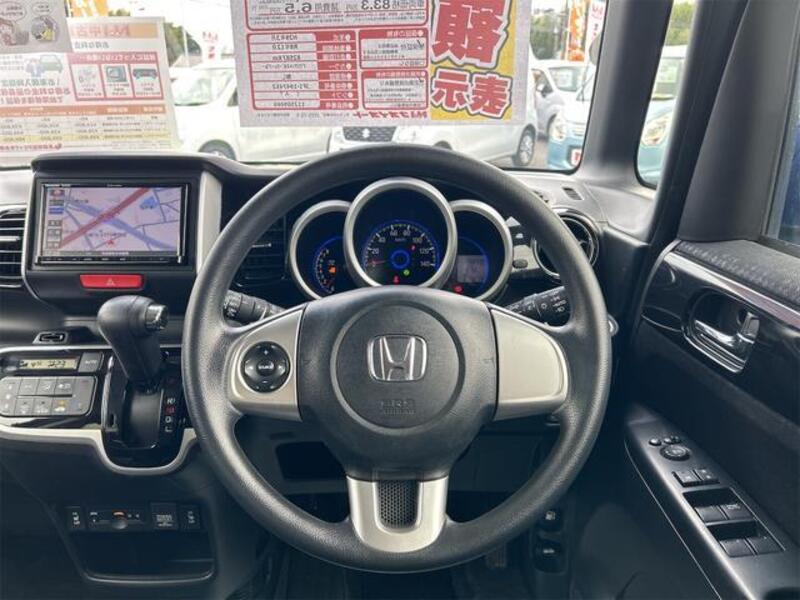 N BOX CUSTOM
