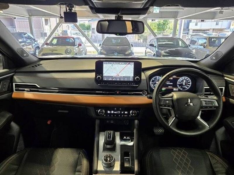 OUTLANDER PHEV