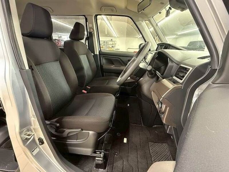 ROOMY