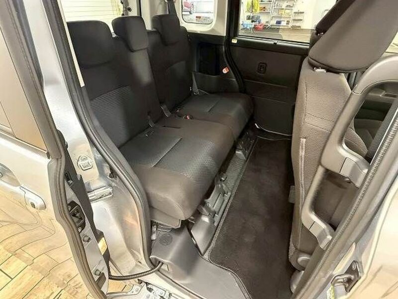 ROOMY