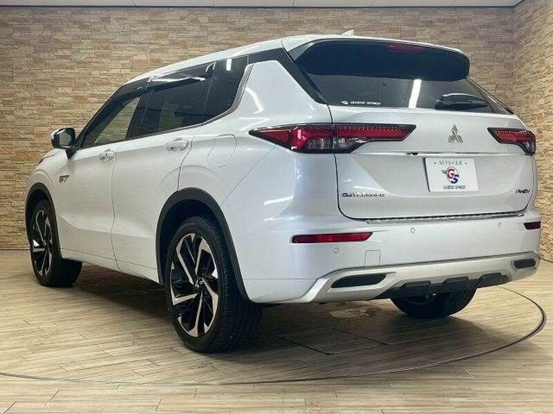 OUTLANDER PHEV