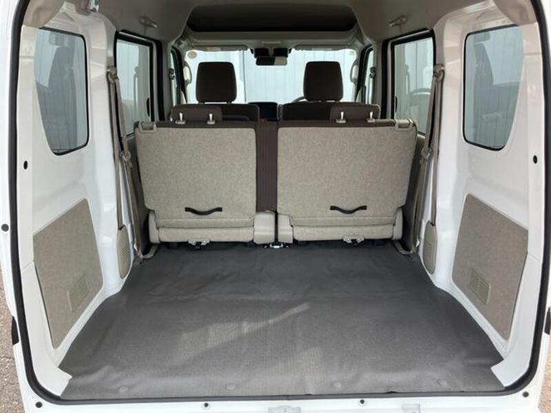 CLIPPER VAN