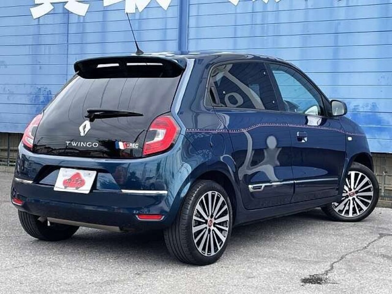 TWINGO