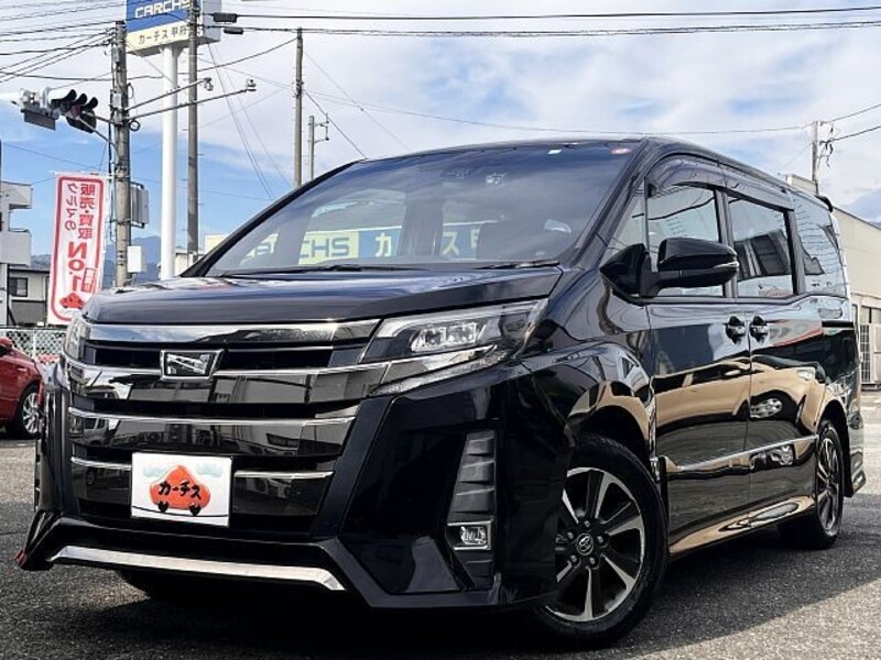 TOYOTA NOAH