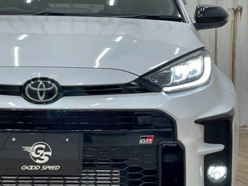 GR YARIS