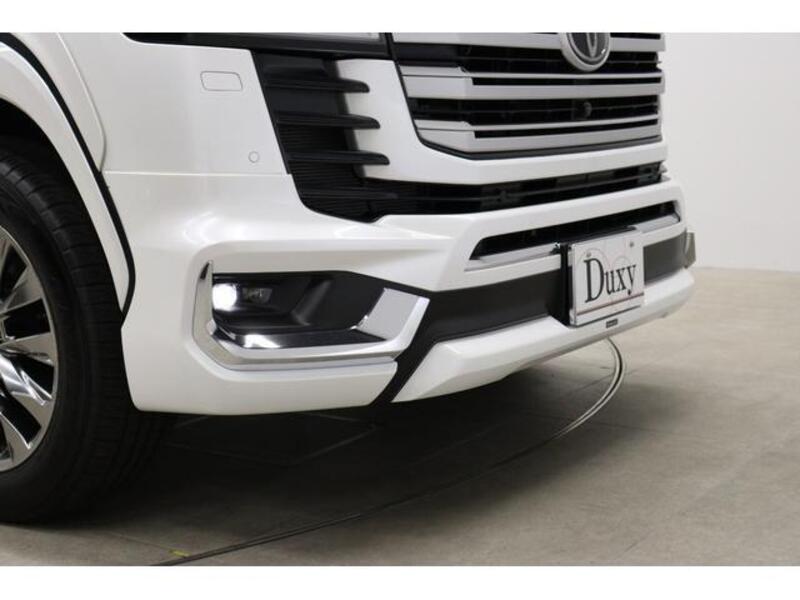 LAND CRUISER
